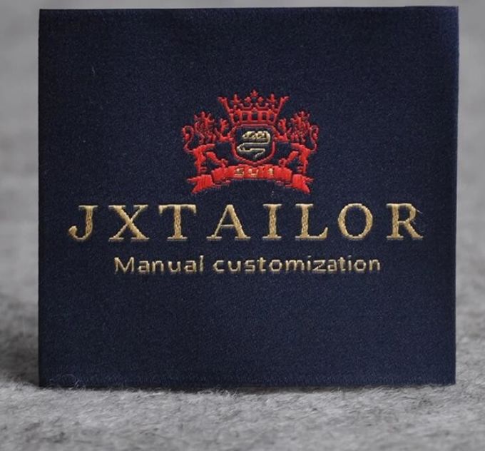 La ropa personalizada logotipo de encargo etiqueta el pegamento hierro adhesivo de la etiqueta engomada en etiquetas tejidas