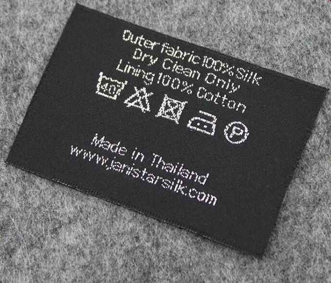 Etiquetas tejidas modificadas para requisitos particulares del cuello para las etiquetas tejidas espacio en blanco de la ropa de la ropa del bebé